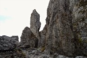 In Cornagera (1311 m) ad anello sui sentieri ‘Cornagera�? e ‘Vetta�? il 30 ottobre 2017  - FOTOGALLERY